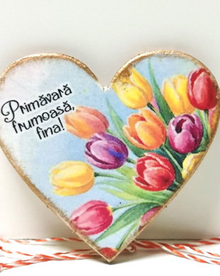Martisor cu lalele personalizat pentru fina, nasa