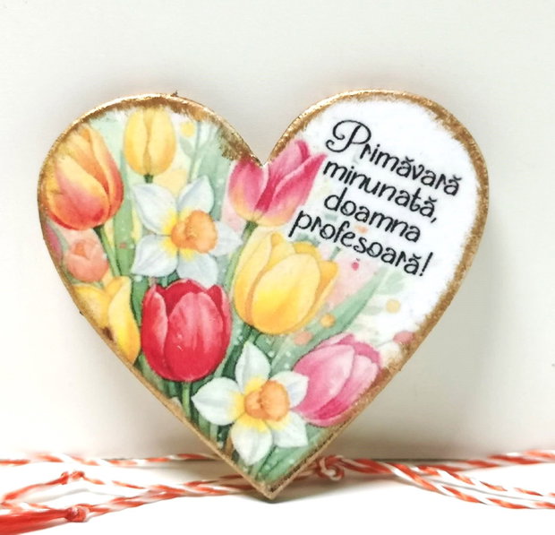 Martisoare cu flori personalizate pentru profesoare