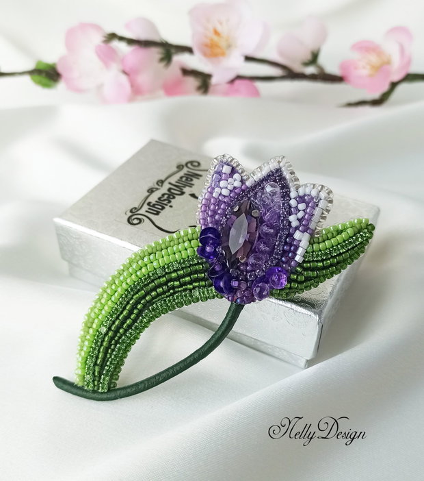 Lalea - Brosa broderie manuala