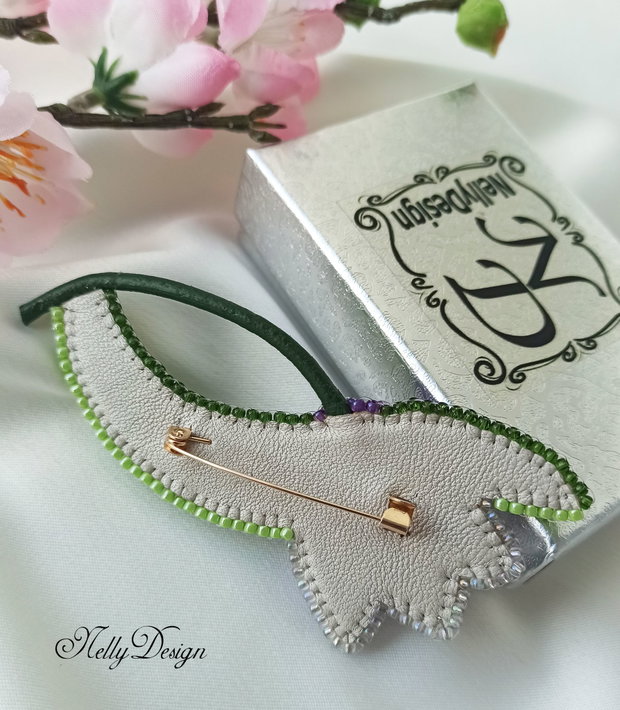 Lalea - Brosa broderie manuala