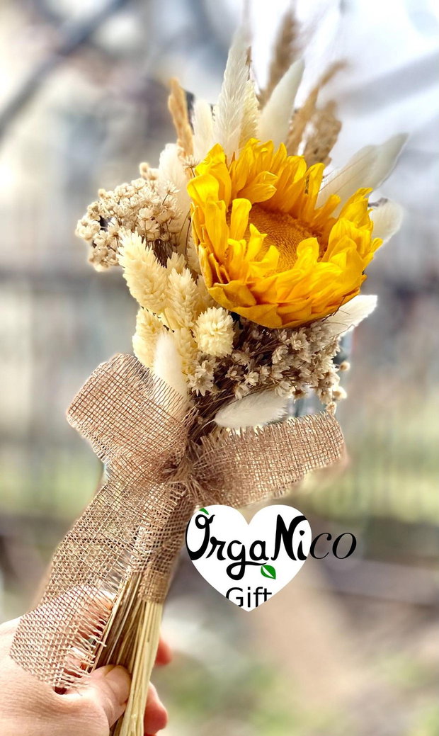 Buchet de flori cu floarea soarelui criogenata