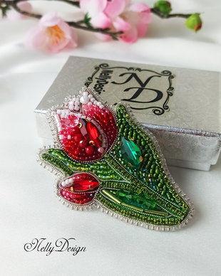 Lalea - Brosa broderie manuala