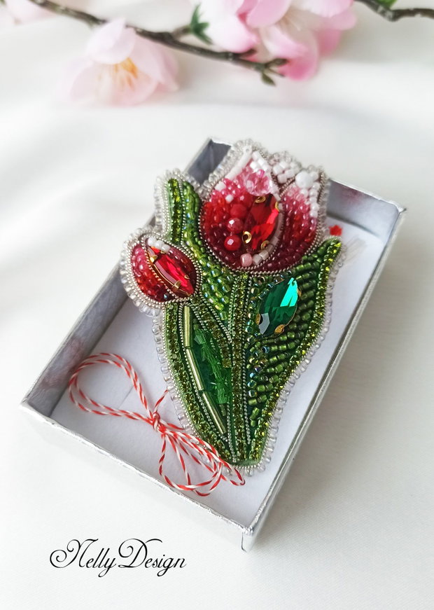 Lalea - Brosa broderie manuala