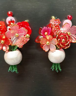Beaded bouquet roșu