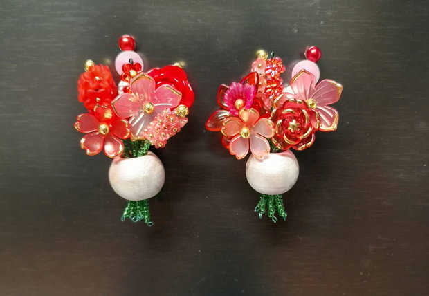Beaded bouquet roșu