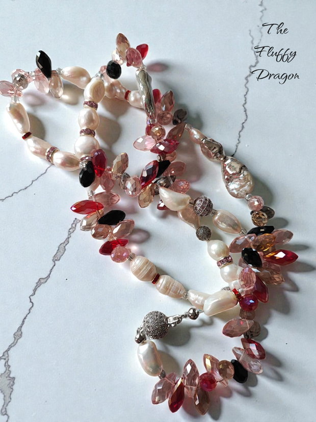 Colier multicolor cu perle de cultura si margele