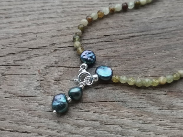 Colier granat verde & perle de cultura