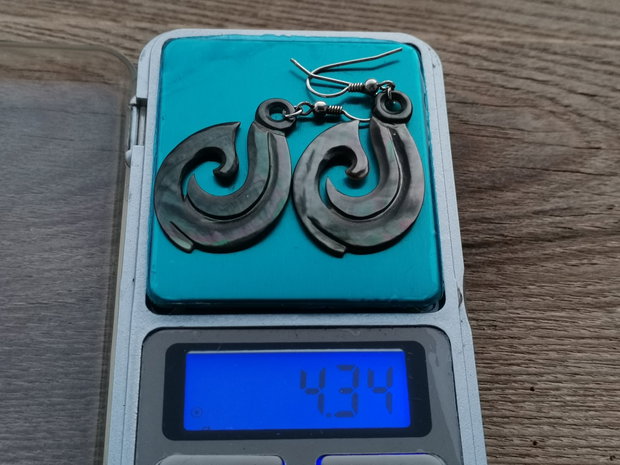 Cercei sidef sculptat, tortite din argint