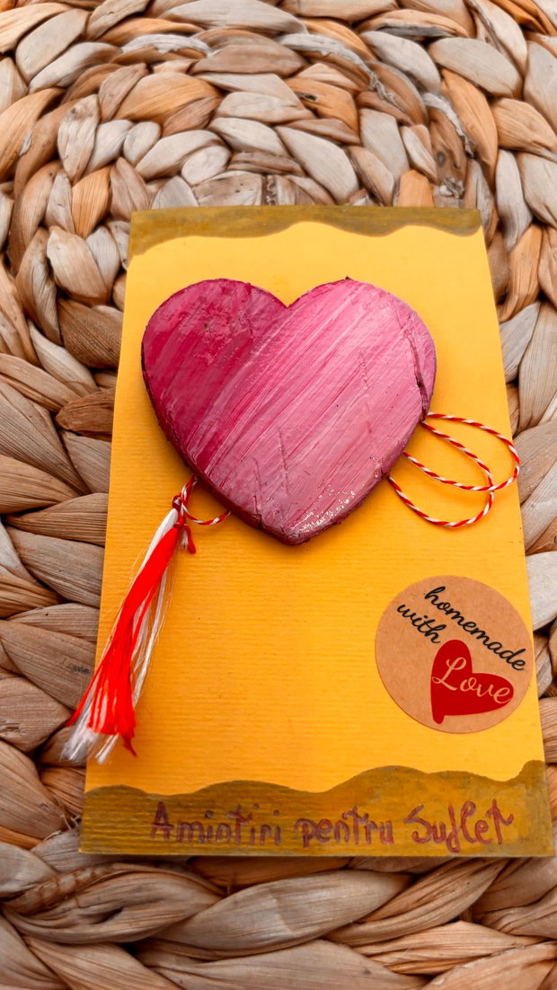 Set 2 martisoare / brose handmade / inima pe lemn pictata