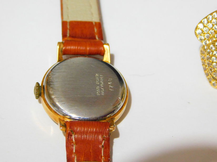 TELLUS dama, ceas vintage Elvetia 1960 , cadou, inel nou placat, deosebit