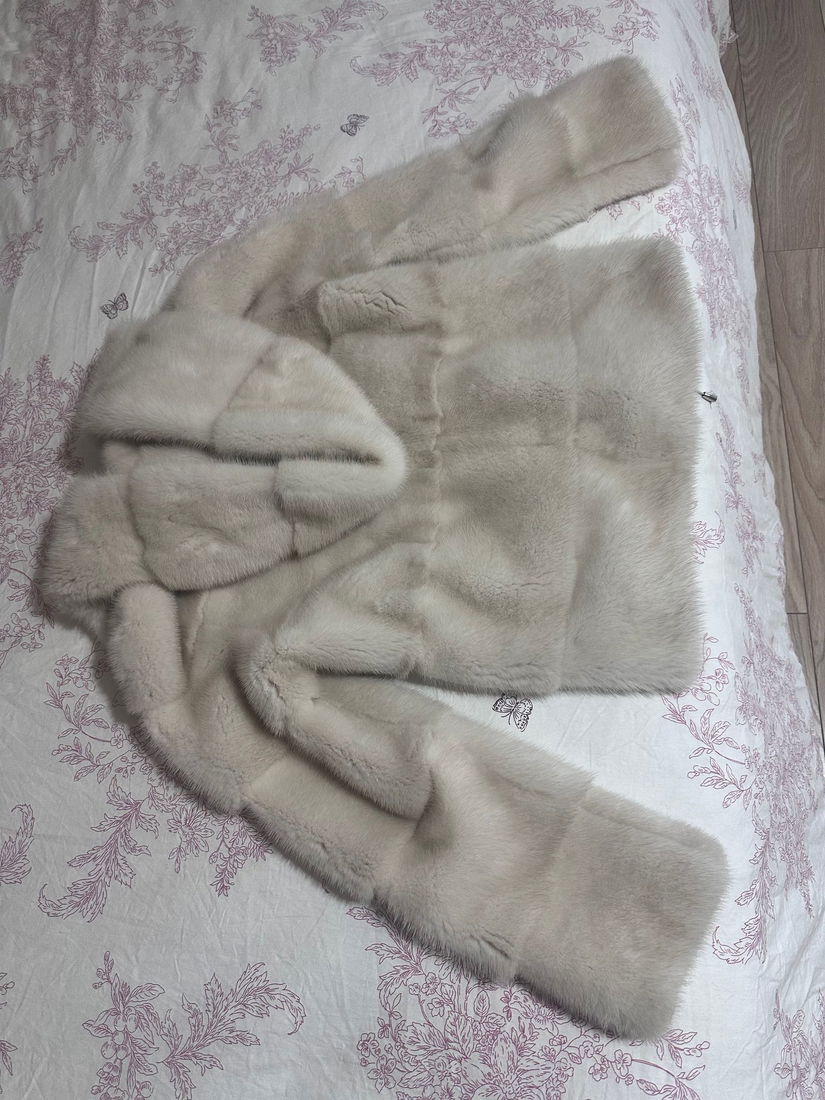 Haina de blana de lux