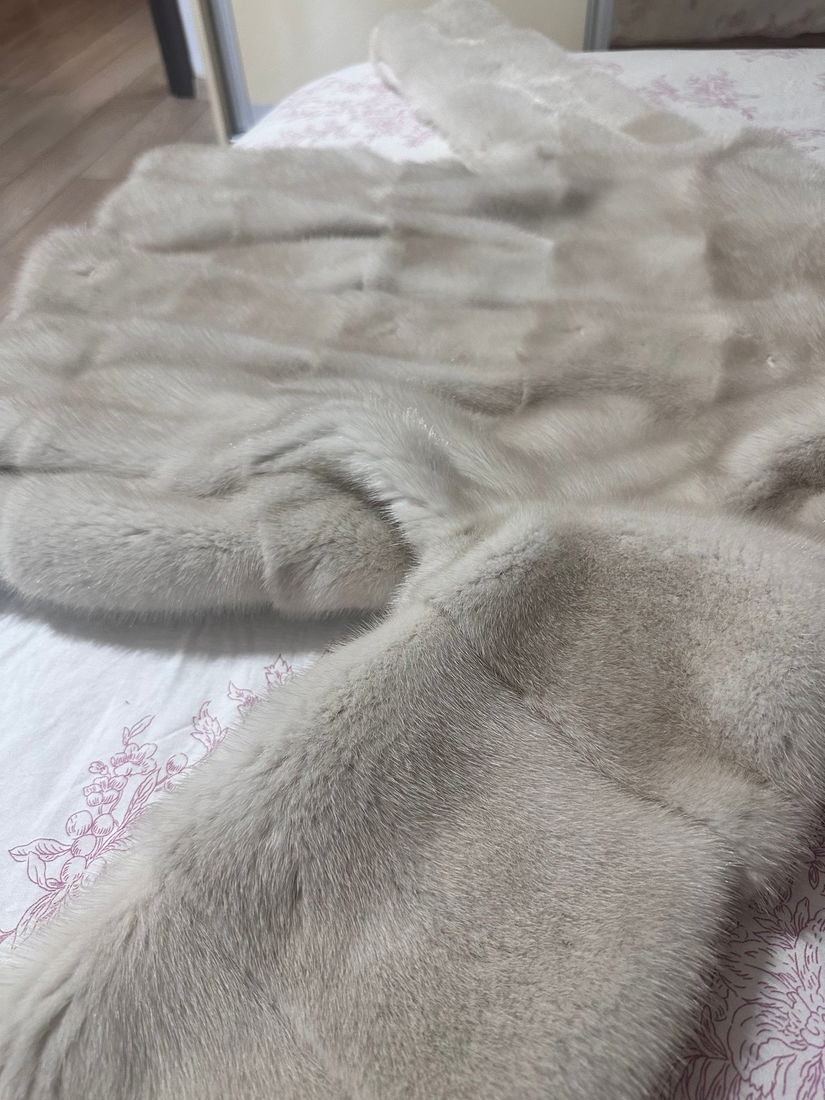 Haina de blana de lux