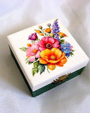 Cutie din lemn decorata 51403