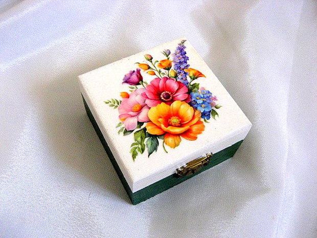 Cutie din lemn decorata 51403