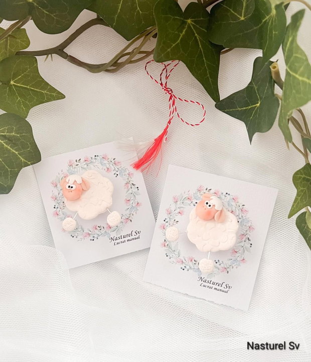 Brosa martisor: Oita