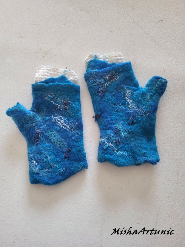 Manusi impaslite, fara degete