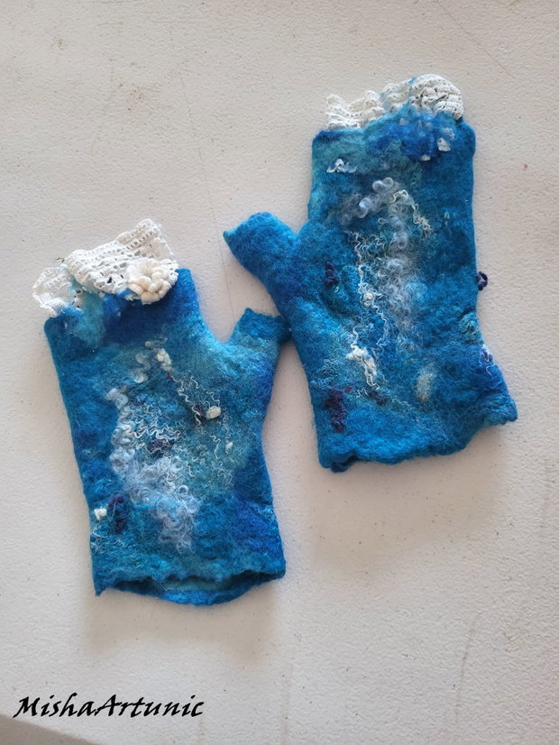 Manusi impaslite, fara degete