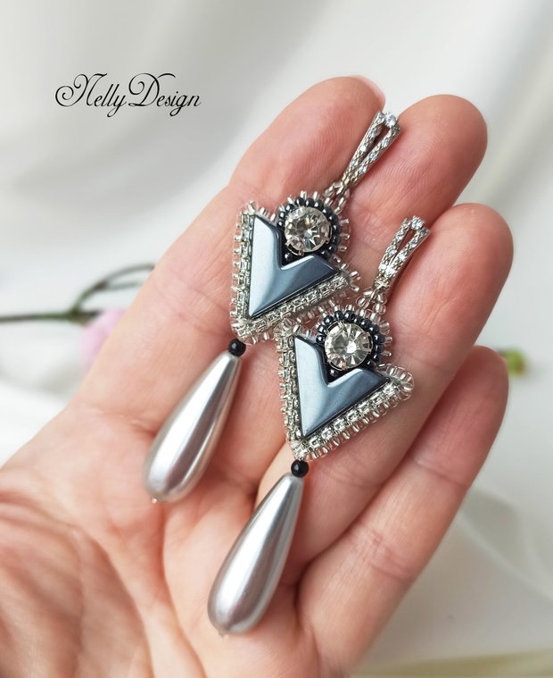 "Silver Elegance" - Cercei cu perle Mallorca si hematit