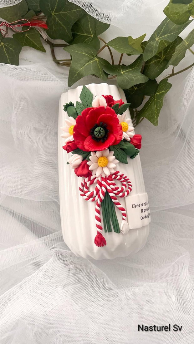 Vaza martisor: Flori de camp