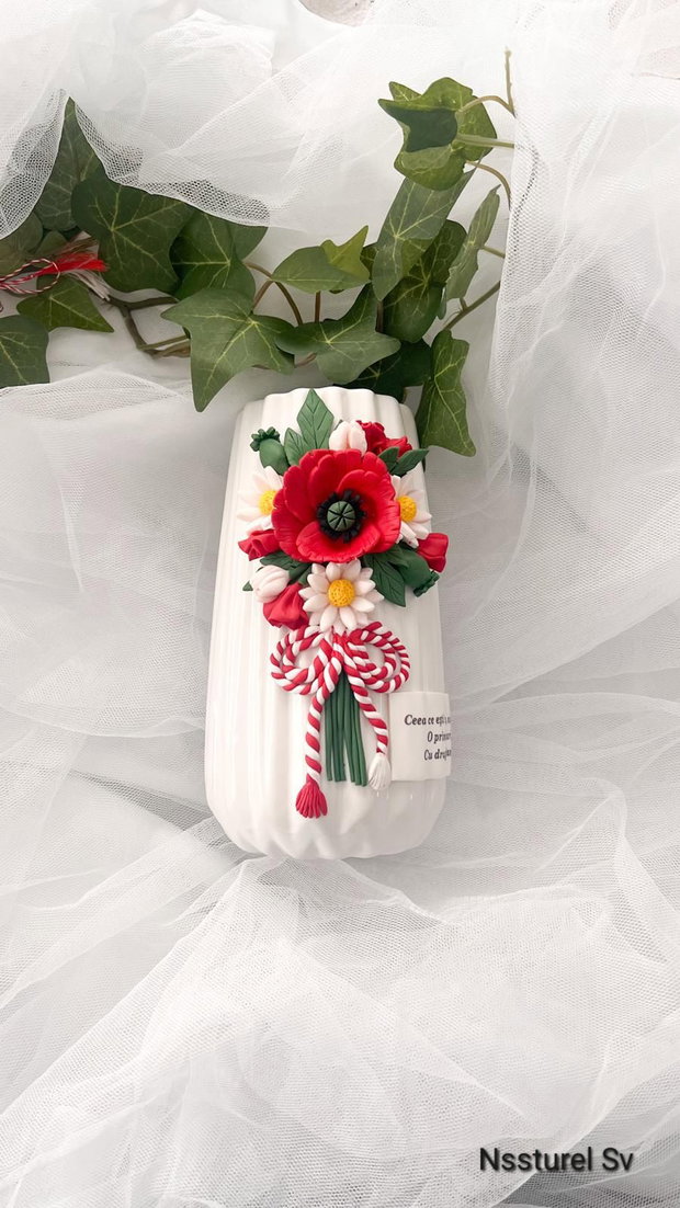 Vaza martisor: Flori de camp