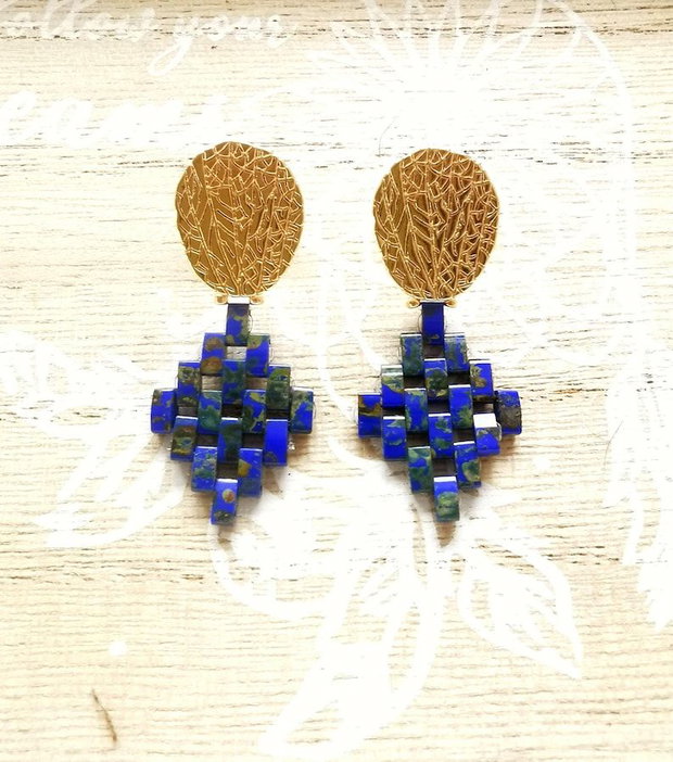 Cercei statement cu margele Tila, albastru lapis lazuli