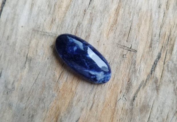 Cabochon sodalit, 30x15x7.5 mm