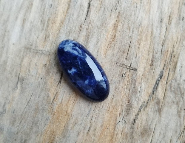 Cabochon sodalit, 30x15x7.5 mm