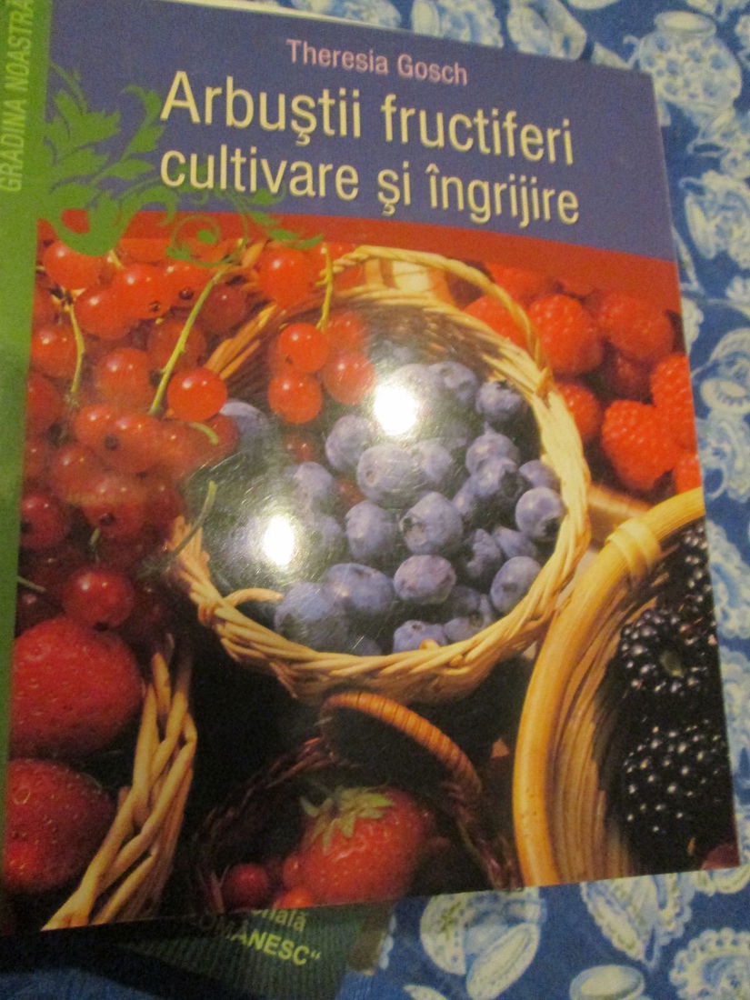 2014 Arbustii fructiferi