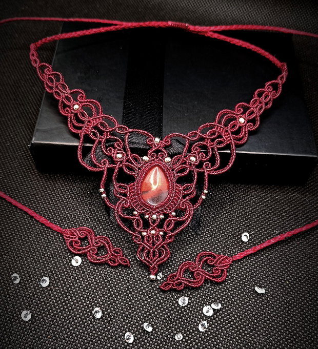 Colier vintage victorian burgundy cuart
