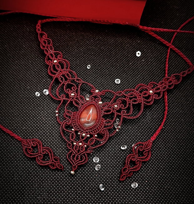 Colier vintage victorian burgundy cuart