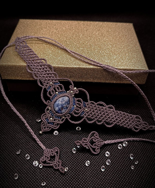 Colier choker victorian micromacrame Sodalit