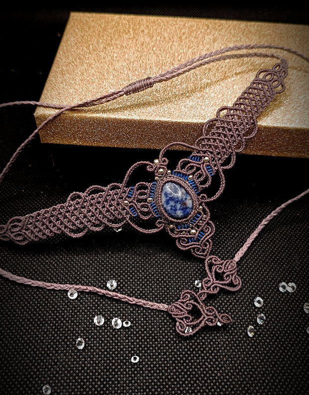 Colier choker victorian micromacrame Sodalit