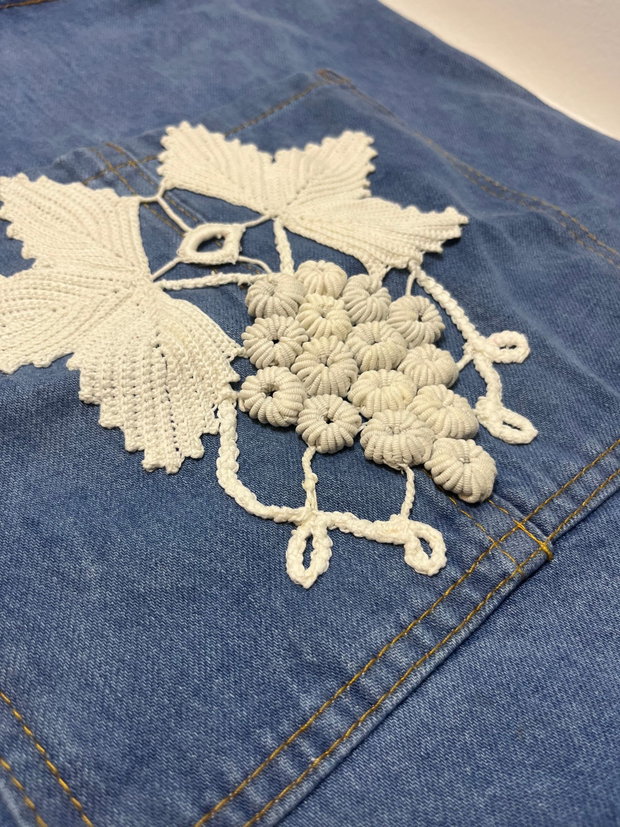 Geantă denim cu aplicații croșetate - Amintiri cusute