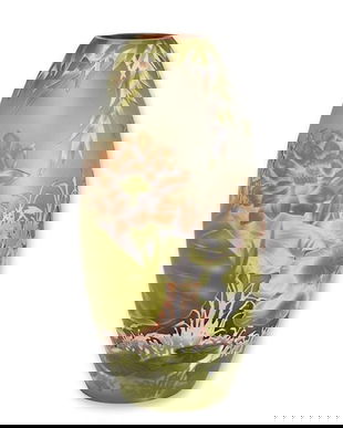 Iaz cu nuferi-vaza din sticla cameo