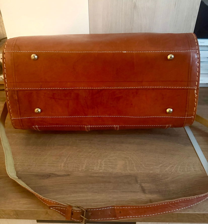 GEANTA ELEGANTA  DE VOIAJ PIELE NATURALA MADE IN ITALY