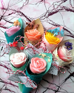 Mărțișoare handmade parfumate  trandafiri delicați și unici !