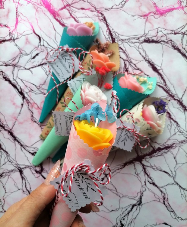 Mărțișoare handmade parfumate trandafiri delicați și unici !