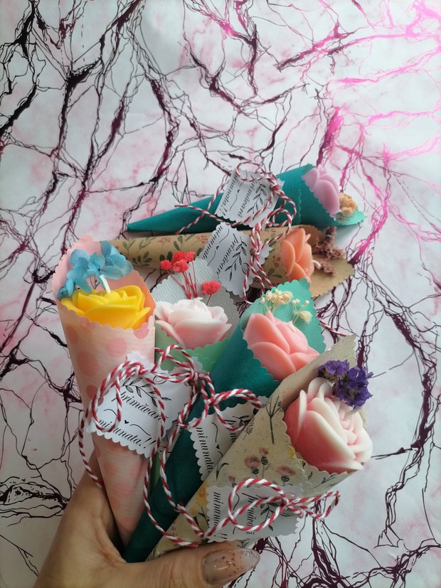 Mărțișoare handmade parfumate trandafiri delicați și unici !
