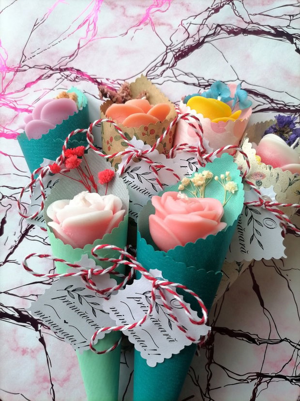 Mărțișoare handmade parfumate trandafiri delicați și unici !