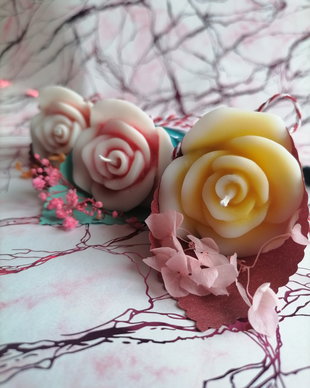 Mărțișoare handmade parfumate  trandafiri delicați și unici