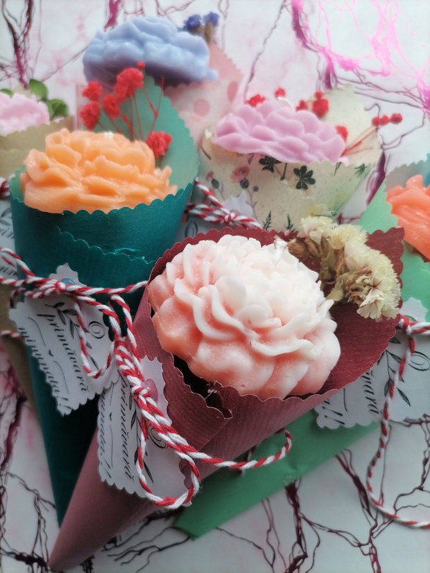 Mărțișoare handmade parfumate trandafiri delicați și unici!