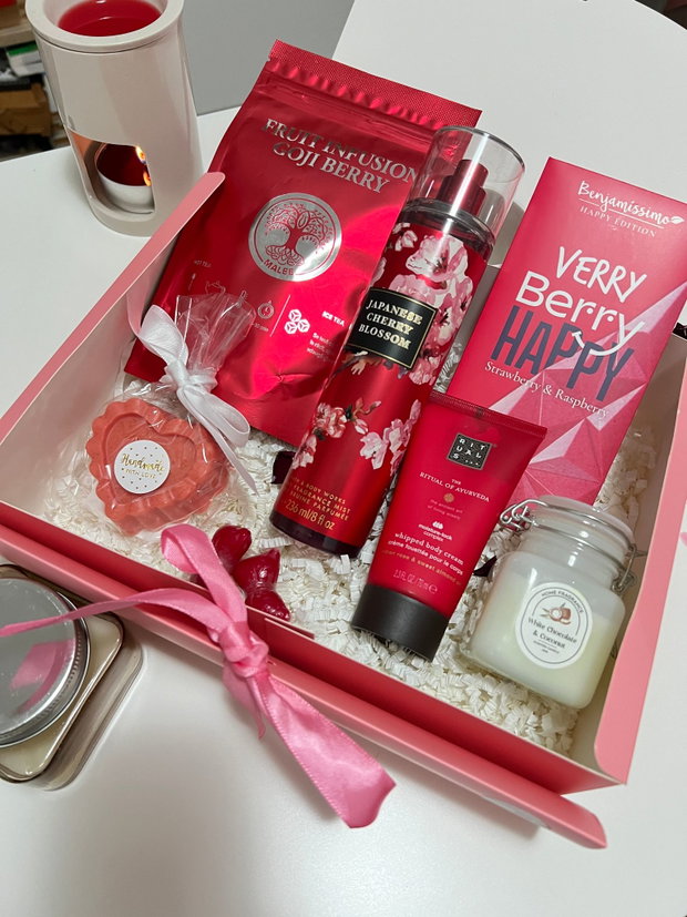 Set cadou Rouge Grace - sweet blossom ritual