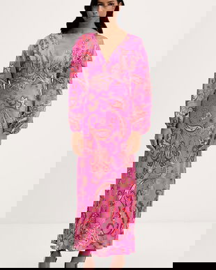 Never Fully Dressed rochie