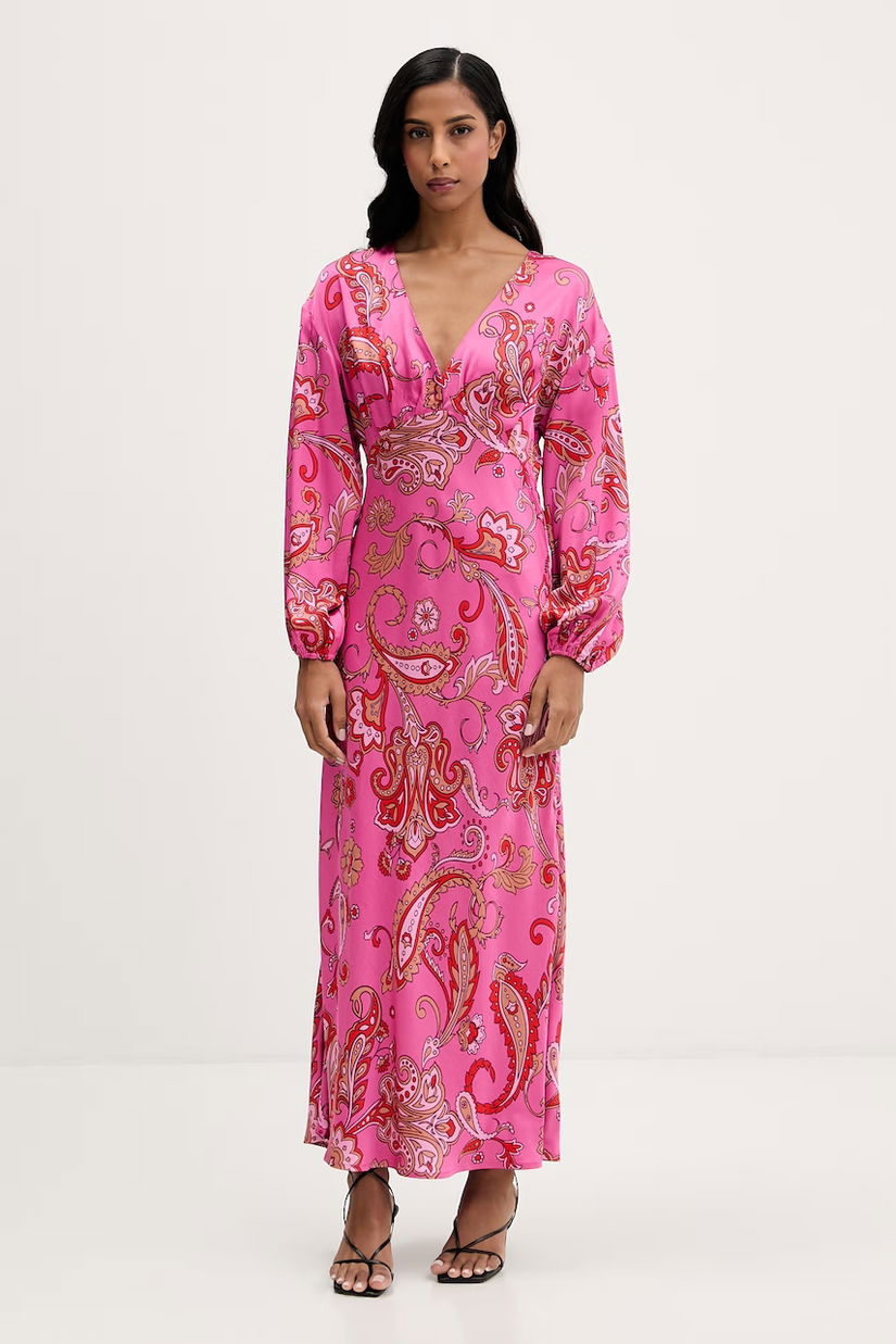 Never Fully Dressed rochie