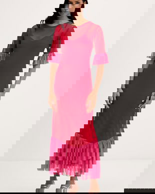 Never Fully Dressed rochie