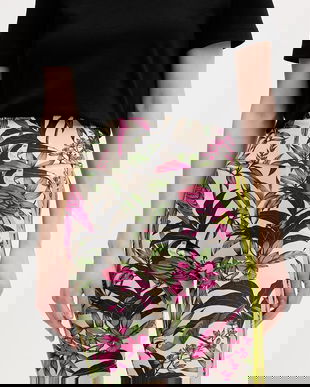 adidas pantaloni scurți x Farm Rio