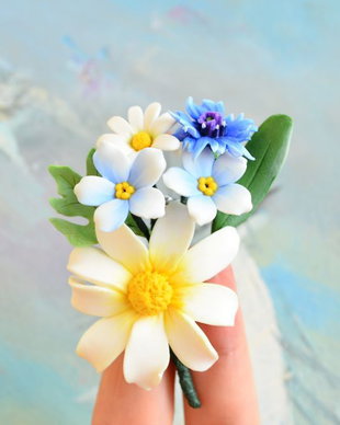 Margareta si flori de camp- Brosa buchet