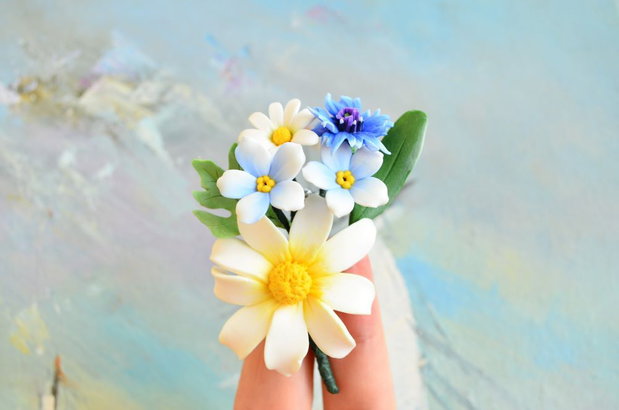 Margareta si flori de camp- Brosa buchet