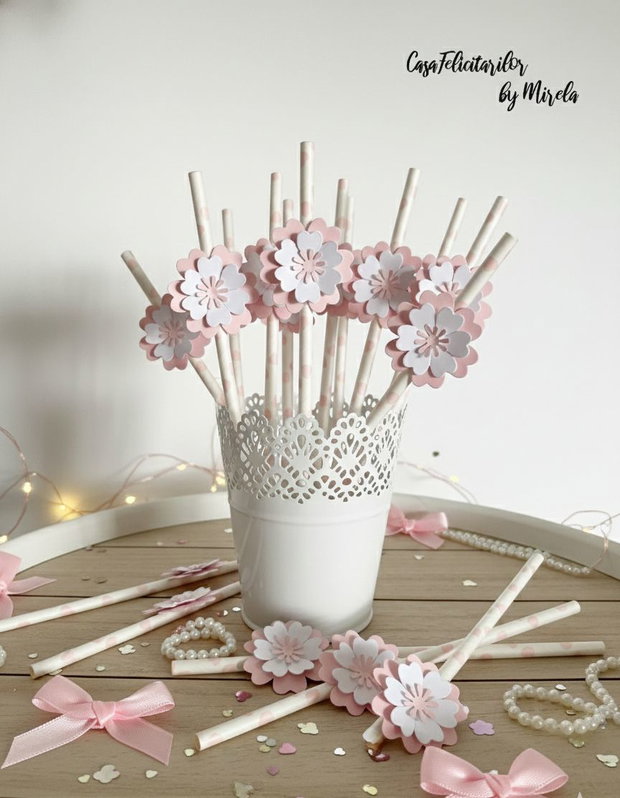 Paie decorate cu floricele