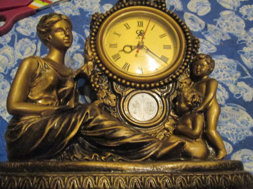 ceas vintage de masa/semineu